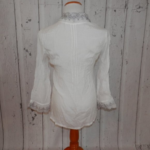 Solitaire Women's Small Embroidered Blouse Shirt - Picture 3 of 8